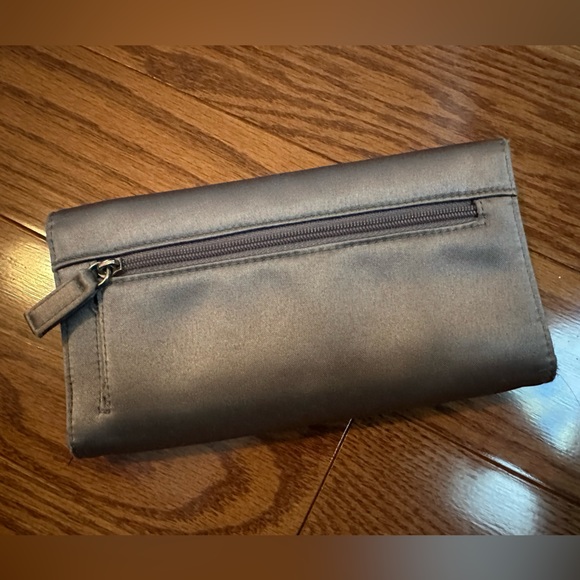 Guess Novelty wallet (limited edition) - Picture 3 of 6